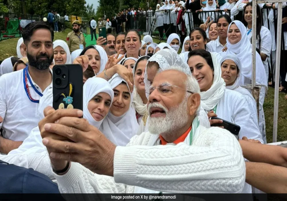 PM Modi In Srinagar | 10th International Yoga Day PM Modi In Srinagar | 10th International Yoga Day